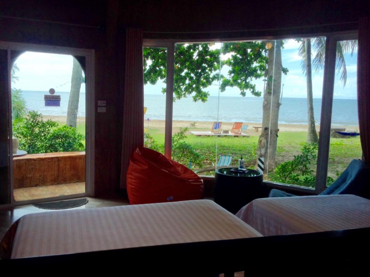 Ban Tawansongfa Hotel Lang Suan Luaran gambar