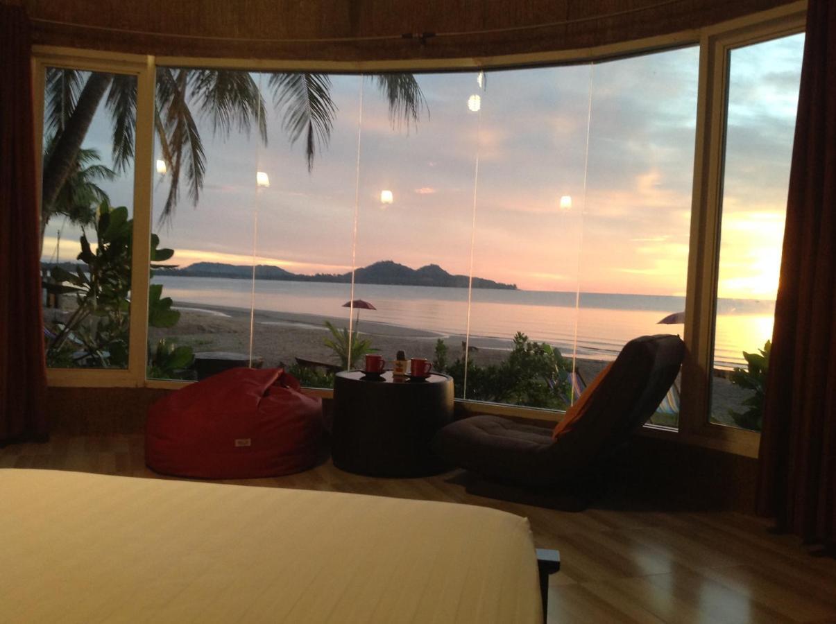 Ban Tawansongfa Hotel Lang Suan Luaran gambar